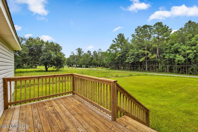 9209 Forsythia Drive, Moss Point, MS 39562