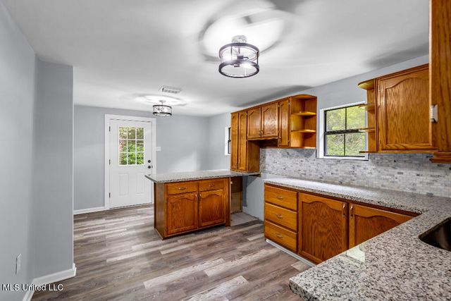9209 Forsythia Drive, Moss Point, MS 39562