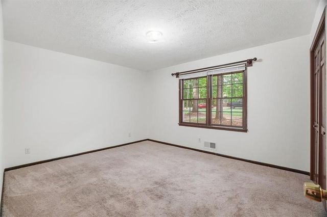 129 Diane Drive, Griffin, GA 30223