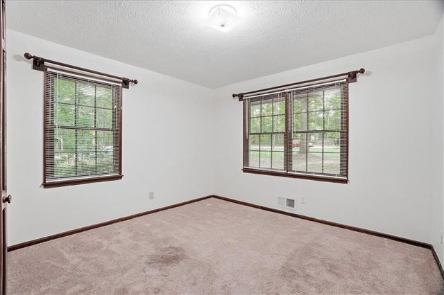 129 Diane Drive, Griffin, GA 30223