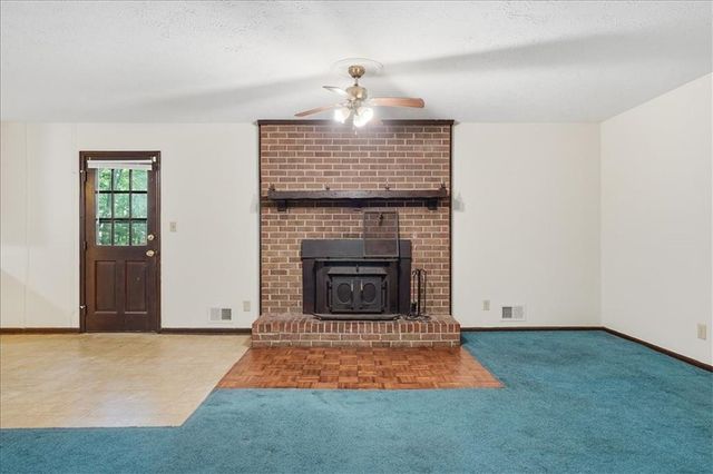 129 Diane Drive, Griffin, GA 30223