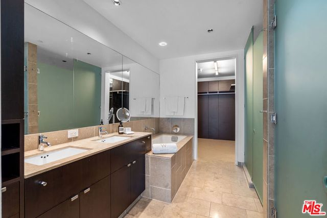 6250 Hollywood Boulevard 7K, Los Angeles, CA 90028