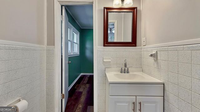 552 Everett Springs Road SW, Calhoun, GA 30701