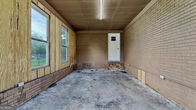 552 Everett Springs Road SW, Calhoun, GA 30701