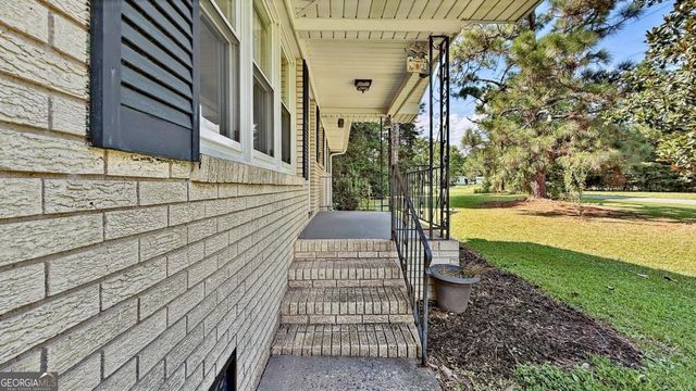 552 Everett Springs Road SW, Calhoun, GA 30701