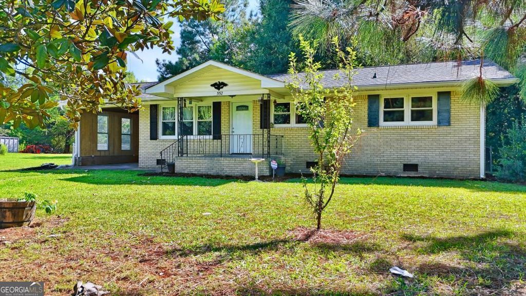 552 Everett Springs Road SW, Calhoun, GA 30701