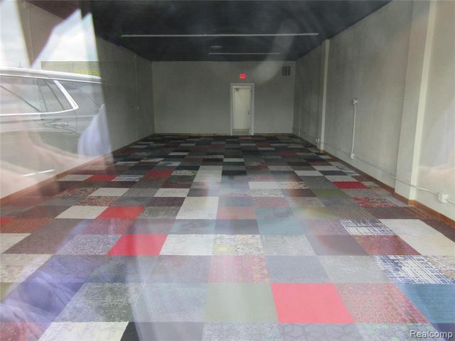 49908 Gratiot Avenue, Chesterfield, MI 48051