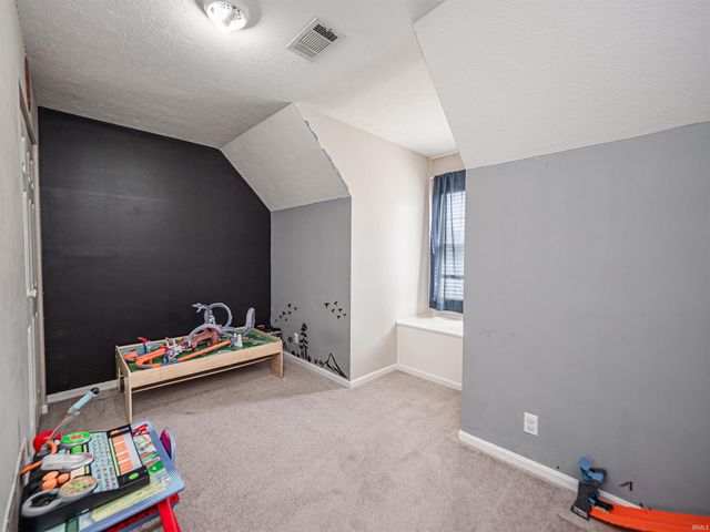 671 Glenmoor Drive, Evansville, IN 47715