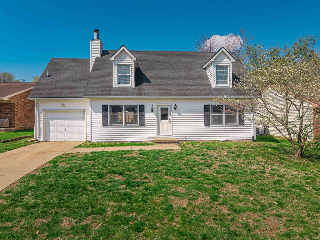 671 Glenmoor Drive, Evansville, IN 47715