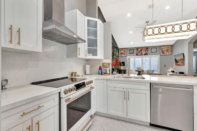 15432 Rosaire Lane, Delray Beach, FL 33484