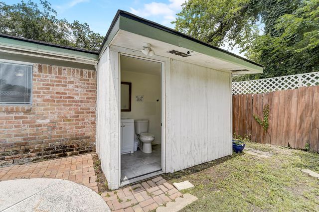 8851 Alcott, Houston, TX 77080