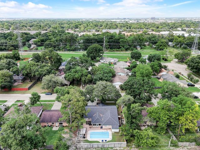 8851 Alcott, Houston, TX 77080