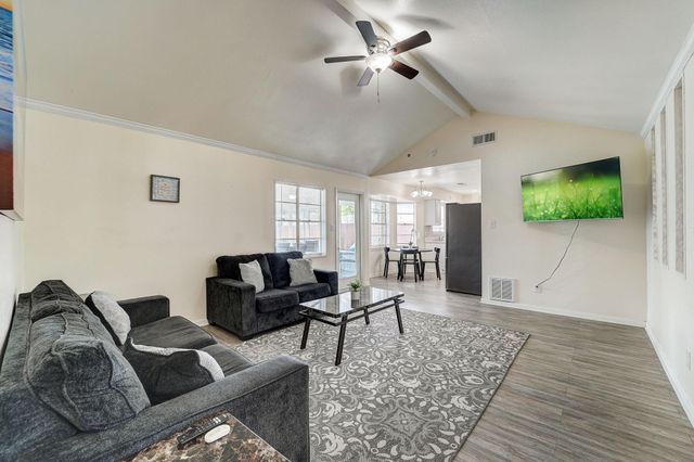 8851 Alcott, Houston, TX 77080