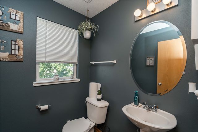 4814 NE Grove Lane, Ankeny, IA 50021