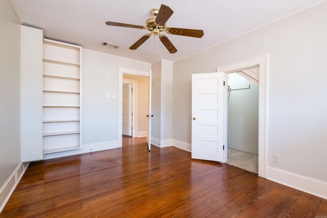 5422 Hawthorne Drive, Little Rock, AR 72207