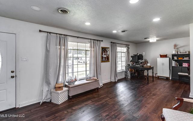 110 High Street, Brandon, MS 39042