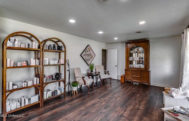 110 High Street, Brandon, MS 39042