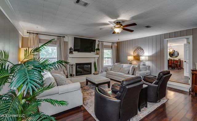 110 High Street, Brandon, MS 39042