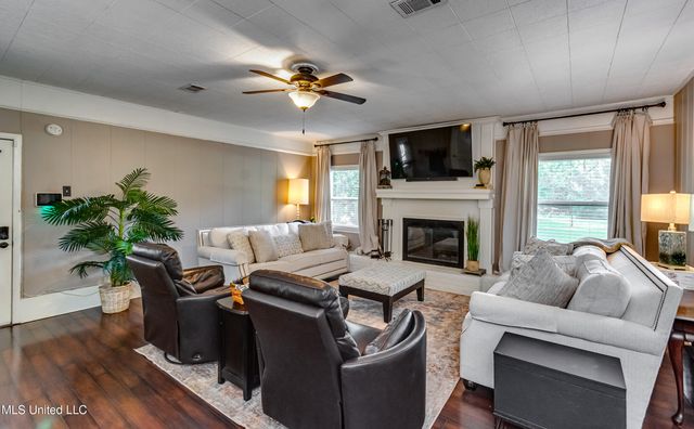 110 High Street, Brandon, MS 39042