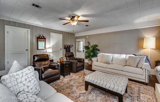 110 High Street, Brandon, MS 39042