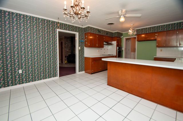 401 Carol Rd, Bayou Vista, LA 70380