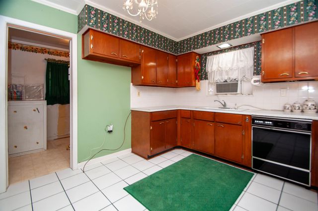 401 Carol Rd, Bayou Vista, LA 70380