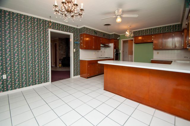 401 Carol Rd, Bayou Vista, LA 70380