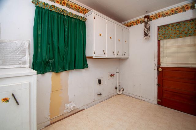 401 Carol Rd, Bayou Vista, LA 70380