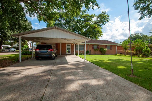 401 Carol Rd, Bayou Vista, LA 70380