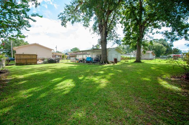 401 Carol Rd, Bayou Vista, LA 70380