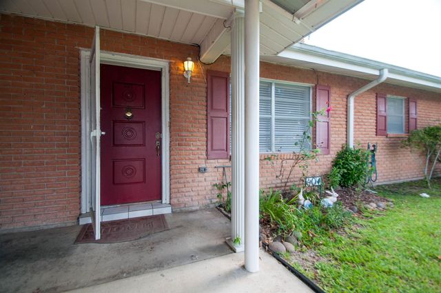 401 Carol Rd, Bayou Vista, LA 70380