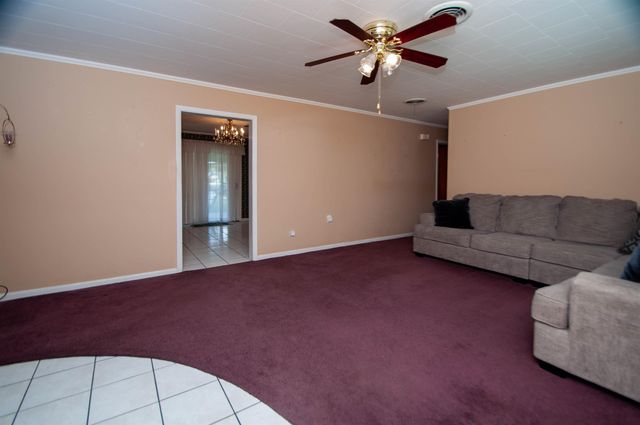 401 Carol Rd, Bayou Vista, LA 70380