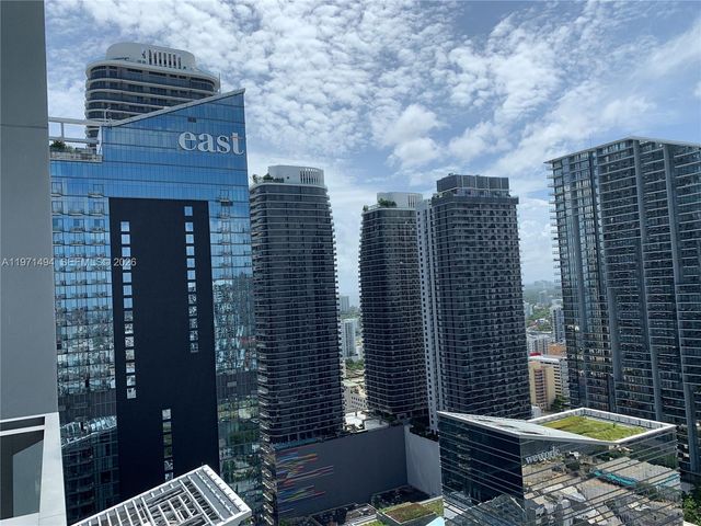 68 SE 6th St 3010, Miami, FL 33131