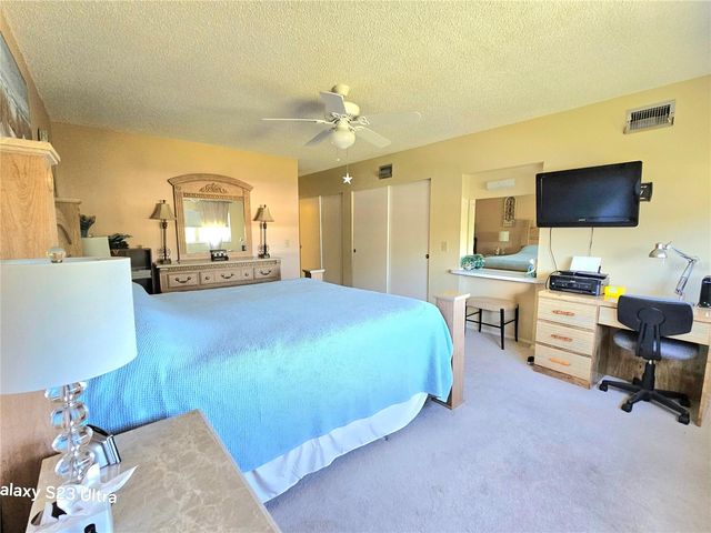2440 WORLD PARKWAY BOULEVARD 46, Clearwater, FL 33763
