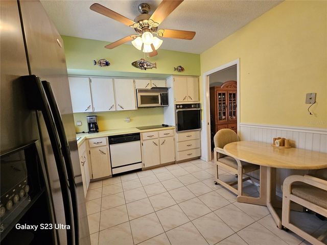 2440 WORLD PARKWAY BOULEVARD 46, Clearwater, FL 33763