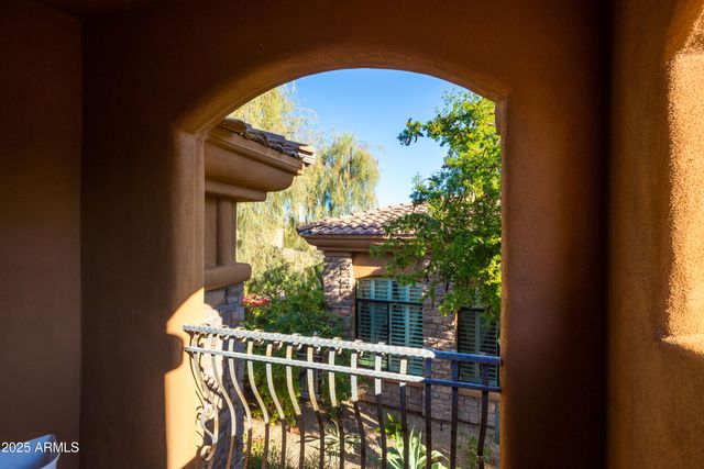 7199 E RIDGEVIEW Place 101, Carefree, AZ 85377