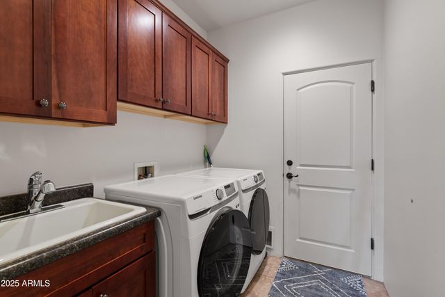 7199 E RIDGEVIEW Place 101, Carefree, AZ 85377