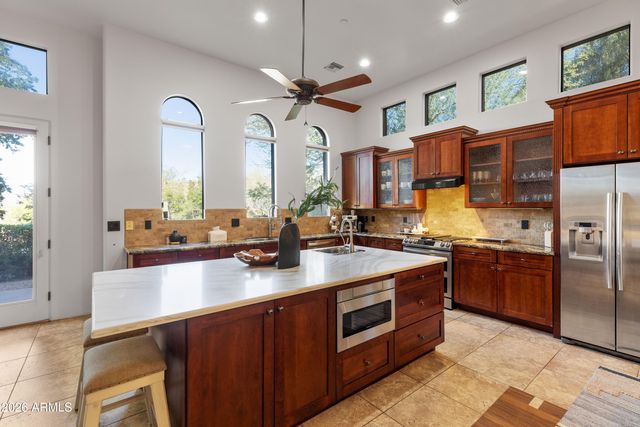 7199 E RIDGEVIEW Place 101, Carefree, AZ 85377