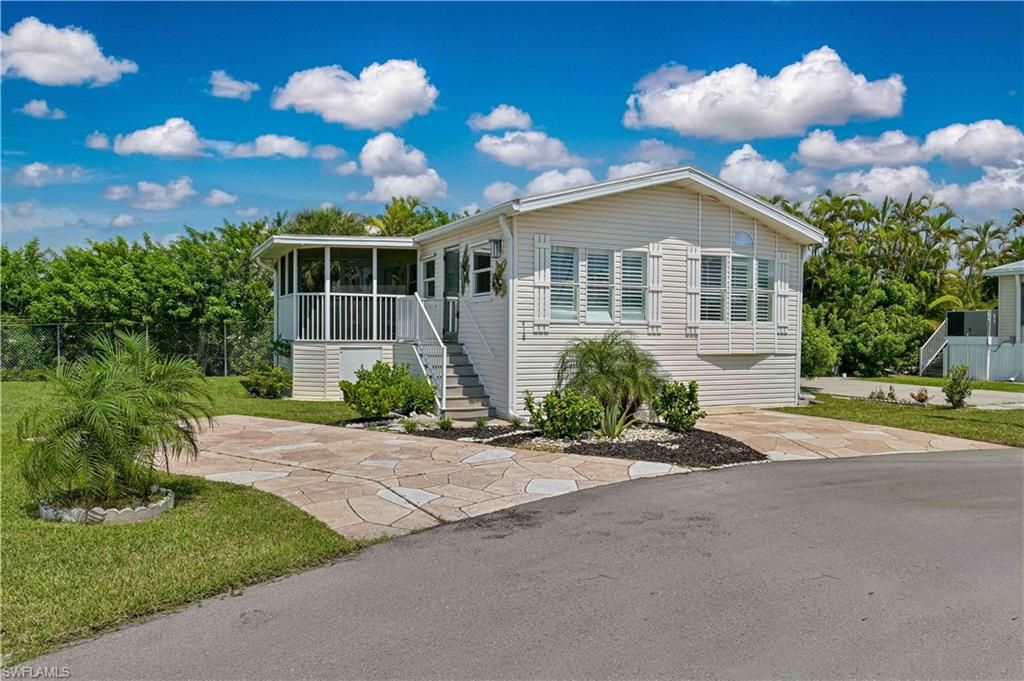 19681 Summerlin RD 418, FORT MYERS, FL 33908 — exterior