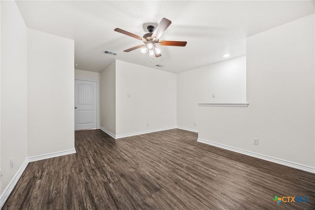 909 E Mary Jane Drive, Killeen, TX 76541