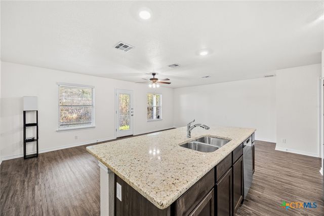 909 E Mary Jane Drive, Killeen, TX 76541