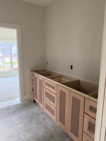 173 Hayden Dr, Beebe, AR 72012