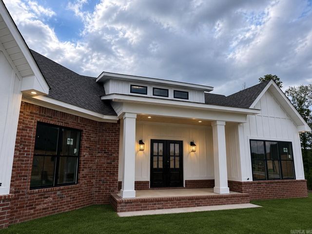 173 Hayden Dr, Beebe, AR 72012