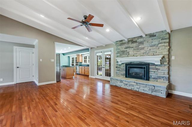 24 Country Fair Lane, Creve Coeur, MO 63141