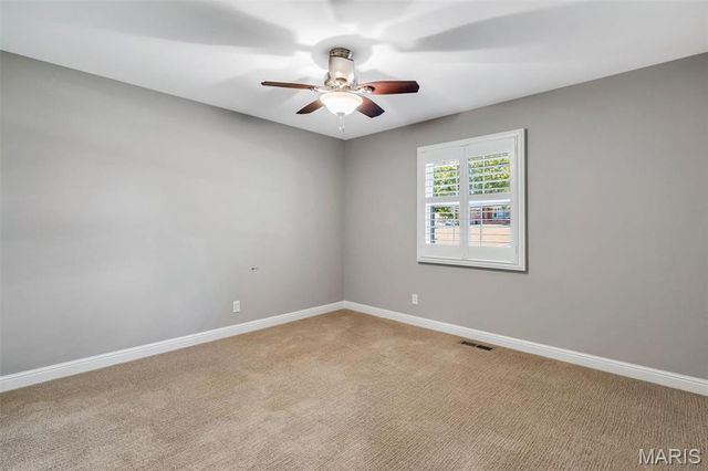 24 Country Fair Lane, Creve Coeur, MO 63141