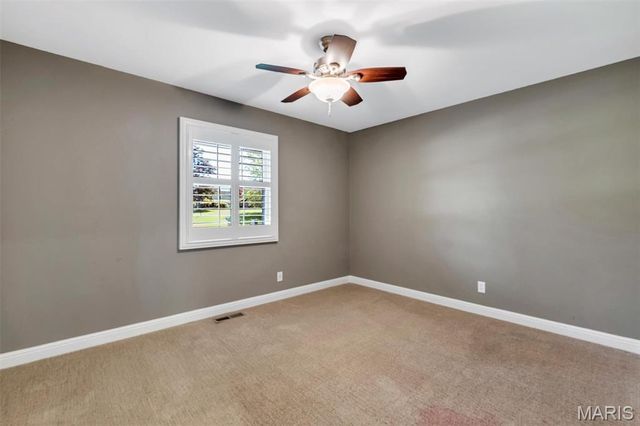 24 Country Fair Lane, Creve Coeur, MO 63141