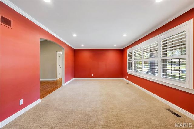 24 Country Fair Lane, Creve Coeur, MO 63141
