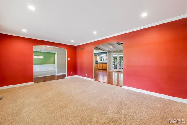 24 Country Fair Lane, Creve Coeur, MO 63141