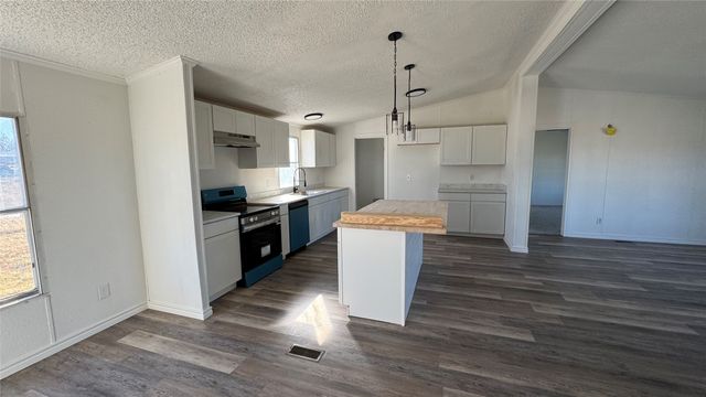 288 Salt Grass Circle, Poolville, TX 76487