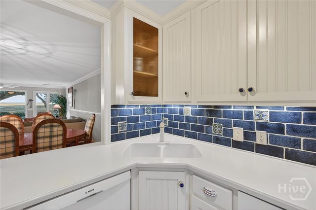 8 Harbor View Court, Savannah, GA 31411